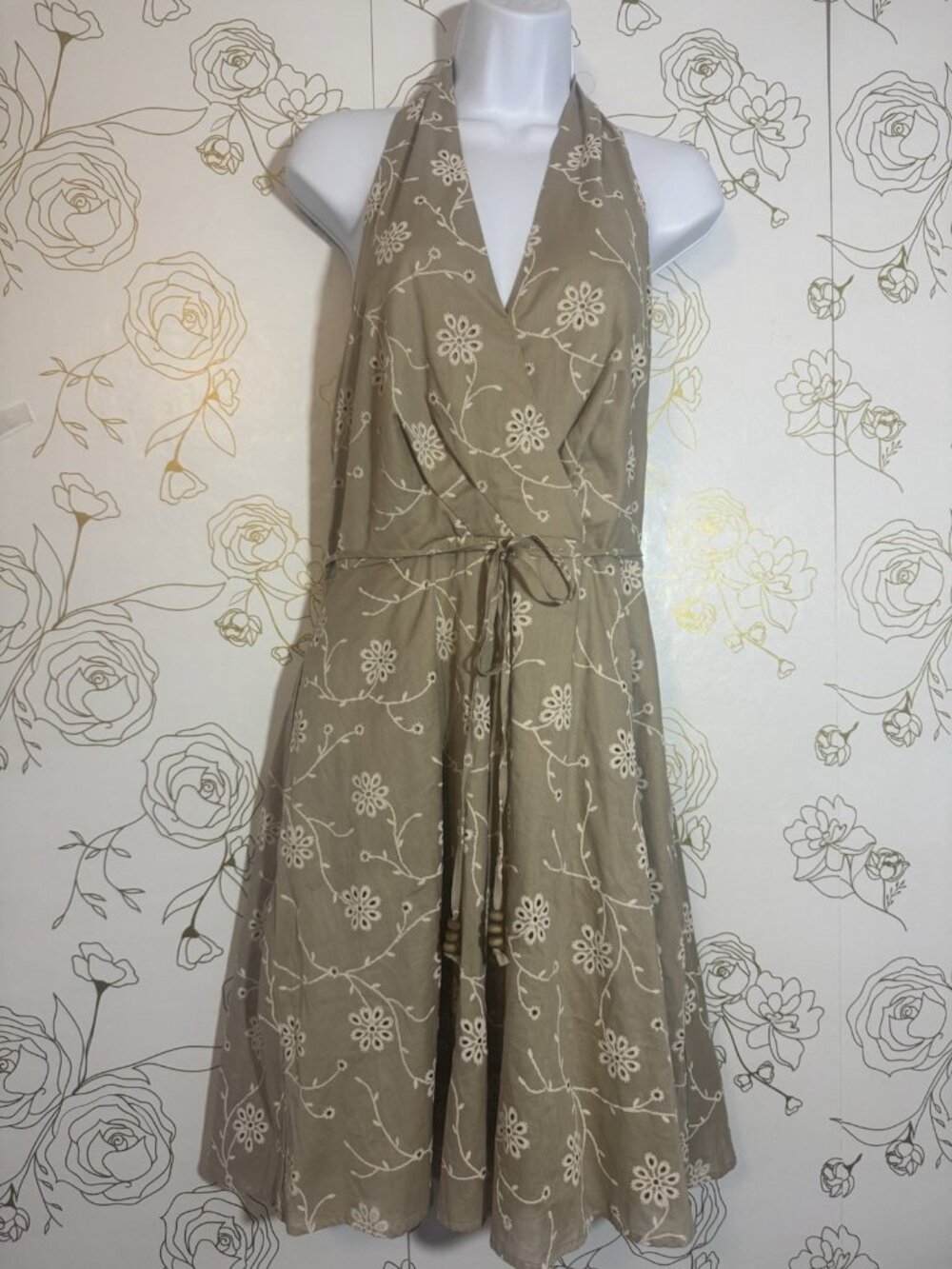 Joie Dress Size 8 Khaki Tan Floral Embroidered Eyelet Halter Wrap - Picture 3 of 9